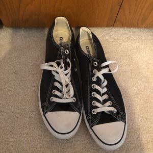 Converse Chuck Taylor Black Like New 9
